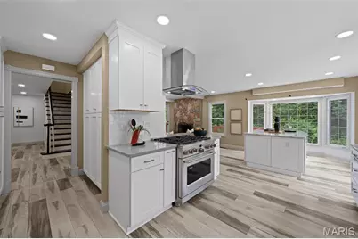 901 Mason Wood Drive, Saint Louis, MO 63141 - Photo 17