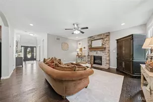 327 Hyde Park Ave, Wentzville, MO 63385 - Photo 19