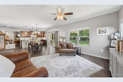 327 Hyde Park Avenue, Wentzville, MO 63385 - Photo 37