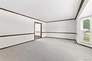 3927 Summerfield Pkwy, Saint Charles, MO 63304 - Photo 13