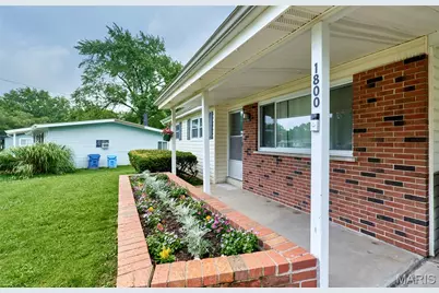 1800 Apple Blossom Court, Florissant, MO 63031 - Photo 3