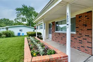 1800 Apple Blossom Ct, Florissant, MO 63031 - Photo 3