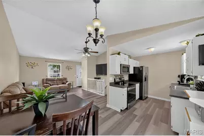 1329 Shallow Lake Drive, O'Fallon, MO 63366 - Photo 9
