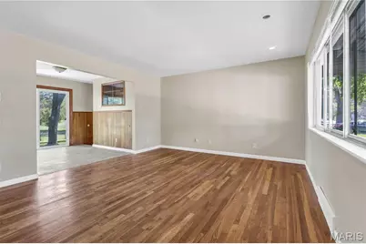 1016 Forestwood Drive, Ferguson, MO 63135 - Photo 5
