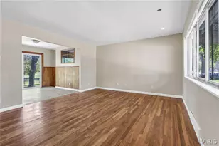 1016 Forestwood Dr, Ferguson, MO 63135 - Photo 5