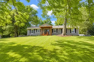 216 Hillsdale Dr, Ballwin, MO 63011 - Photo 1
