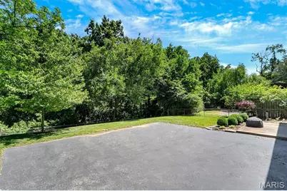 650 Towerwood Drive, Ballwin, MO 63021 - Photo 5