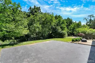 650 Towerwood Dr, Ballwin, MO 63021 - Photo 5