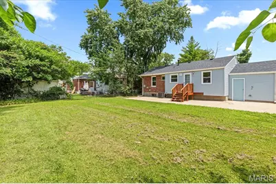 9353 Laramie Drive, Bellefontaine Neighbors, MO 63137 - Photo 23