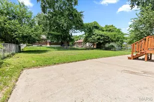 9353 Laramie Dr, Bellefontaine Neighbors, MO 63137 - Photo 19