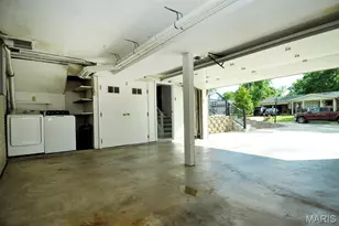 4921 Brockwood Dr, Saint Louis, MO 63128 - Photo 41