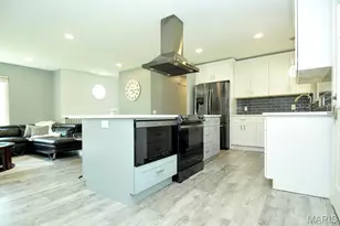 4921 Brockwood Dr, Saint Louis, MO 63128 - Photo 11