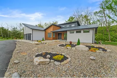4513 Du Bourg Lane, Saint Louis, MO 63128 - Photo 3