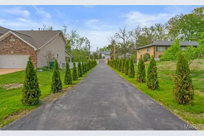 4513 Du Bourg Lane, Saint Louis, MO 63128 - Photo 35