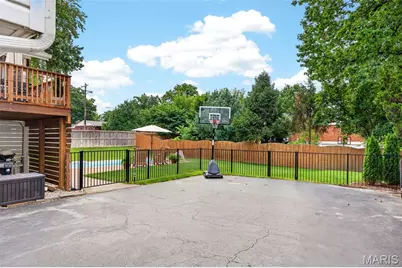 1120 Hollin Court, Saint Louis, MO 63131 - Photo 17