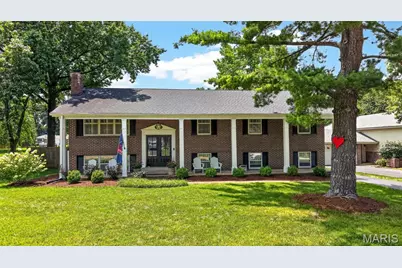 1120 Hollin Court, Saint Louis, MO 63131 - Photo 1