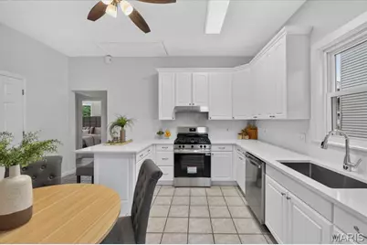 9351 Golden Gate Road, Rock Hill, MO 63144 - Photo 9