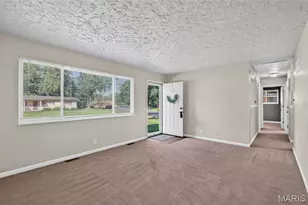 200 Falcon Dr, Florissant, MO 63031 - Photo 11