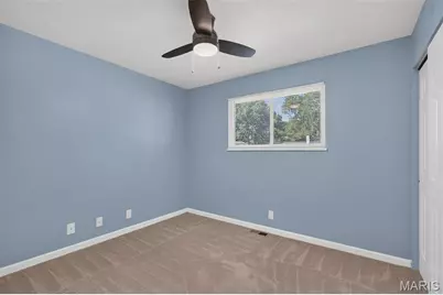200 Falcon Drive, Florissant, MO 63031 - Photo 21