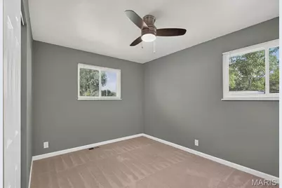 200 Falcon Drive, Florissant, MO 63031 - Photo 23