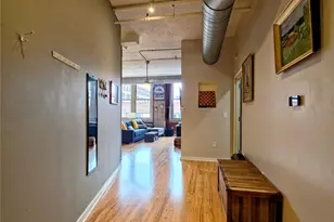 1627 Locust St, Saint Louis, MO 63103 - Photo 9