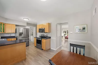 9841 Knollshire Drive, Saint Louis, MO 63123 - Photo 13