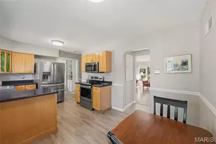 9841 Knollshire Dr, Saint Louis, MO 63123 - Photo 13