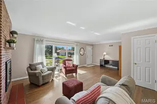 9841 Knollshire Dr, Saint Louis, MO 63123 - Photo 9