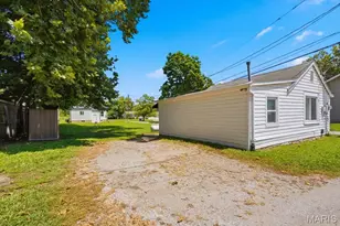 527 Emmons Ave, Saint Charles, MO 63301 - Photo 35