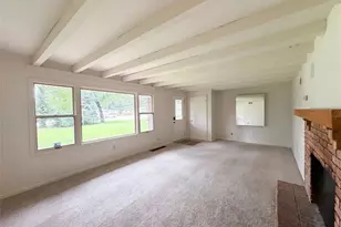 925 Woodcrest Ln, Hazelwood, MO 63042 - Photo 15