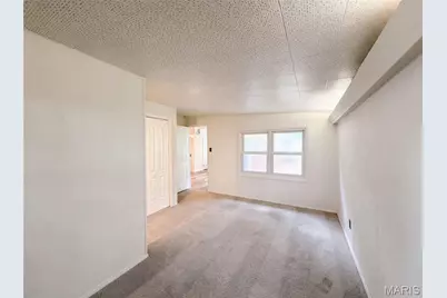 925 Woodcrest Lane, Hazelwood, MO 63042 - Photo 17
