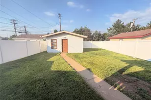 4879 Hamburg Ave, Saint Louis, MO 63123 - Photo 3