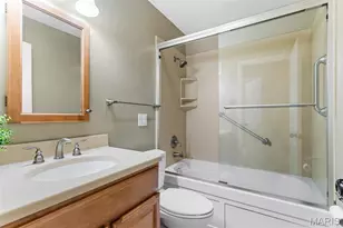 811 Weatherwood, Manchester, MO 63021 - Photo 57