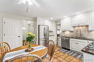 811 Weatherwood, Manchester, MO 63021 - Photo 31