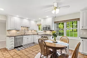 811 Weatherwood, Manchester, MO 63021 - Photo 29