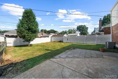 8625 Neier Lane, Affton, MO 63123 - Photo 31