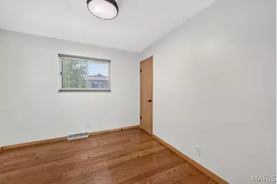 3820 Berview Lane, Saint Louis, MO 63125 - Photo 9