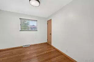 3820 Berview Ln, Saint Louis, MO 63125 - Photo 9