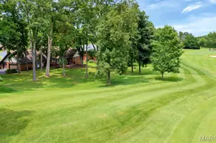 56 Meadowbrook Country Club Estate, Ballwin, MO 63011 - Photo 3