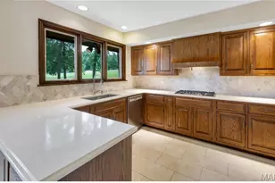 56 Meadowbrook Country Club Estate, Ballwin, MO 63011 - Photo 9