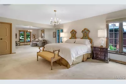 56 Meadowbrook Country Club Estate, Ballwin, MO 63011 - Photo 11