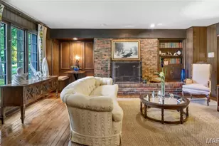 56 Meadowbrook Country Club Estate, Ballwin, MO 63011 - Photo 7