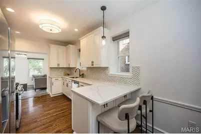 6946 Pershing Avenue, University City, MO 63130 - Photo 11