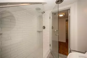 6946 Pershing Ave, University City, MO 63130 - Photo 39