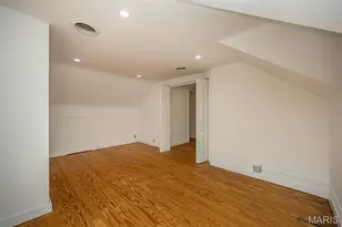 6946 Pershing Ave, University City, MO 63130 - Photo 37