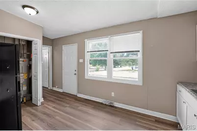 10443 Durness Drive, Saint Louis, MO 63137 - Photo 7