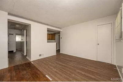 143 Roderick Drive, Saint Louis, MO 63137 - Photo 7