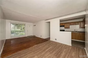 143 Roderick Dr, Saint Louis, MO 63137 - Photo 9