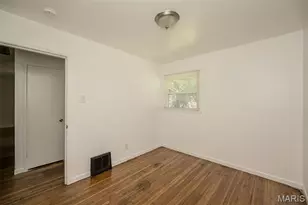 207 Midlothian Rd, Saint Louis, MO 63137 - Photo 23