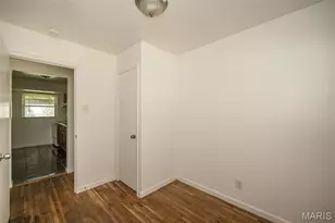207 Midlothian Rd, Saint Louis, MO 63137 - Photo 17